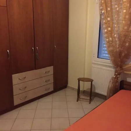Tsichlaki Eirini House *