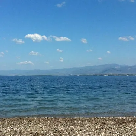Tsichlaki Eirini House * Loggos